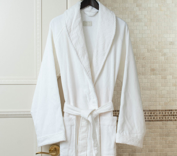 Product Frette 1860 For St. Regis Velour Robe
